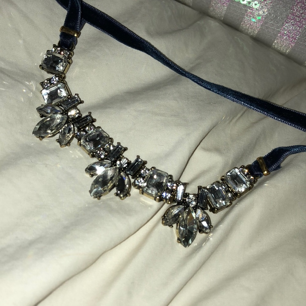 Glitzy dark blue velvet diamond choker